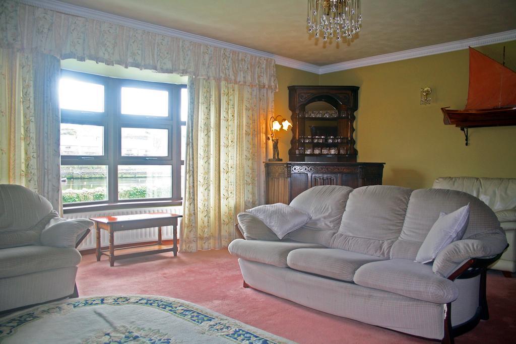 Anchor House Accommodation Newport  Buitenkant foto